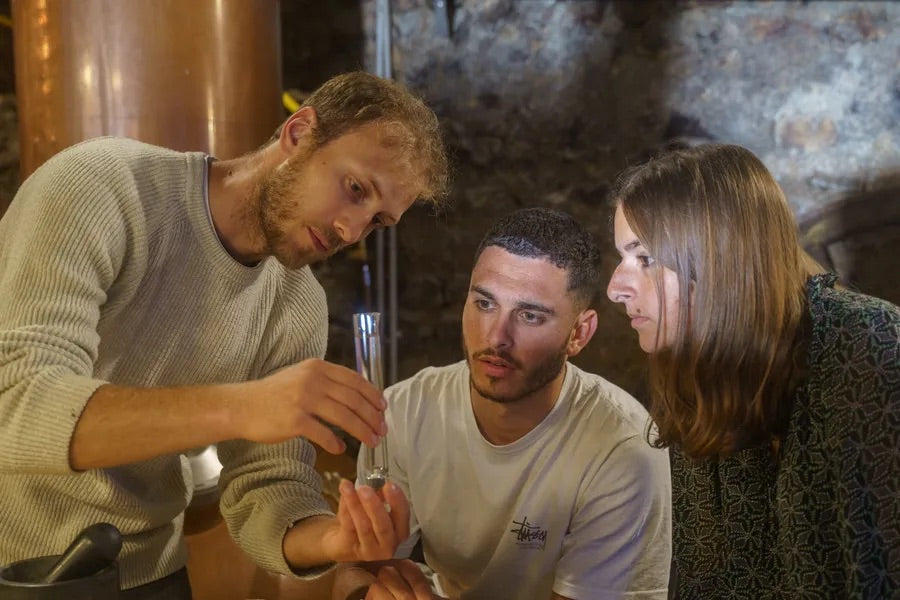 Atelier de Distillation